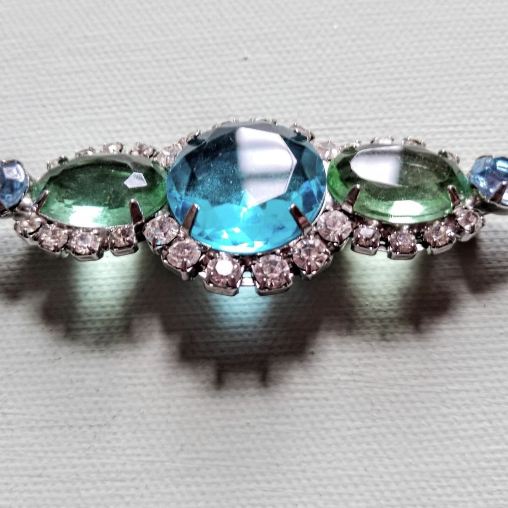 vintage pin/brooch